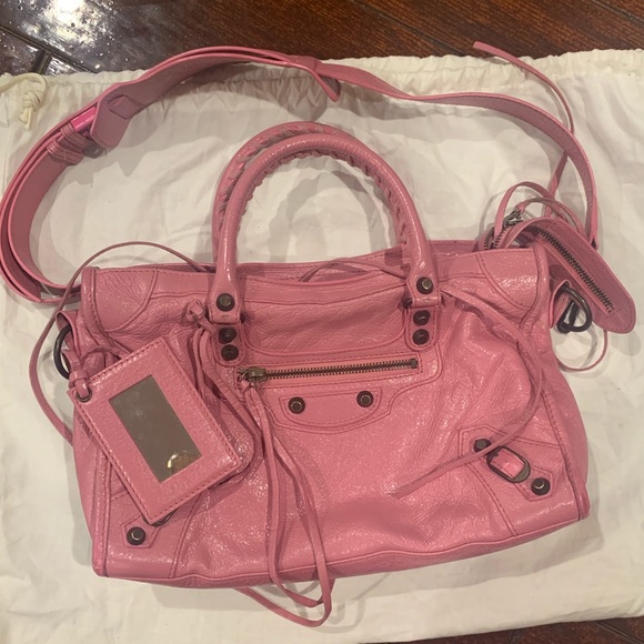 Balenciaga Handbags - 💯% Authentic Balenciaga small bag 💝👜